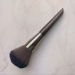 Makeup forever powder brush